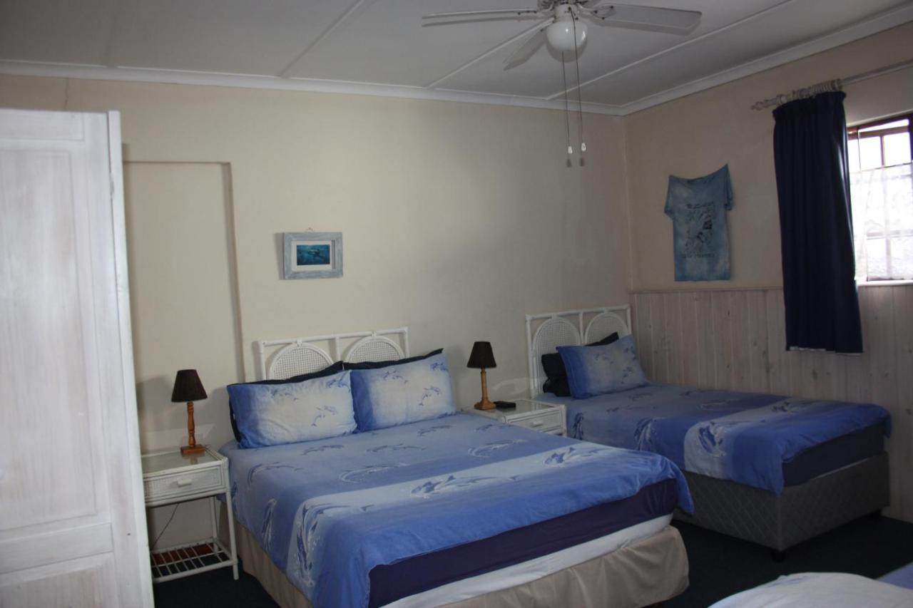 Whalers Guest House Hermanus Bagian luar foto